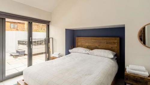 The Cowshed - Luxury Barn with Hot Tub - Foto 2