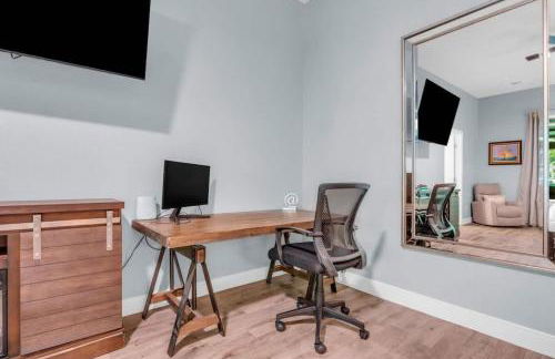 Hot Tub - River Nearby - Quiet Street - Foto 13