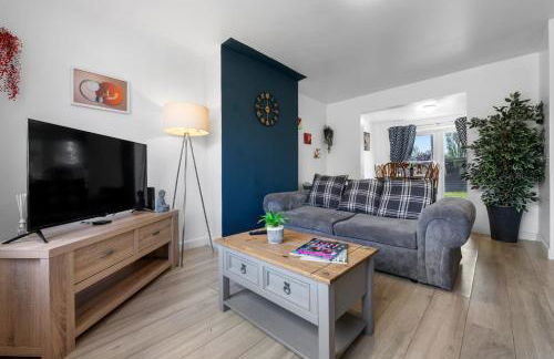 Practical Stays for Serious Workdays - Foto 13