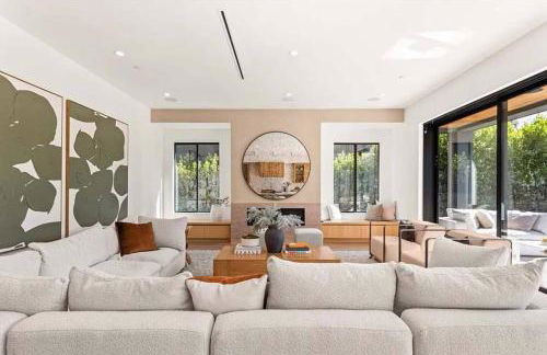 Stunning 5BR in Studio City W. Pool, and Jacuzzi - Foto 12