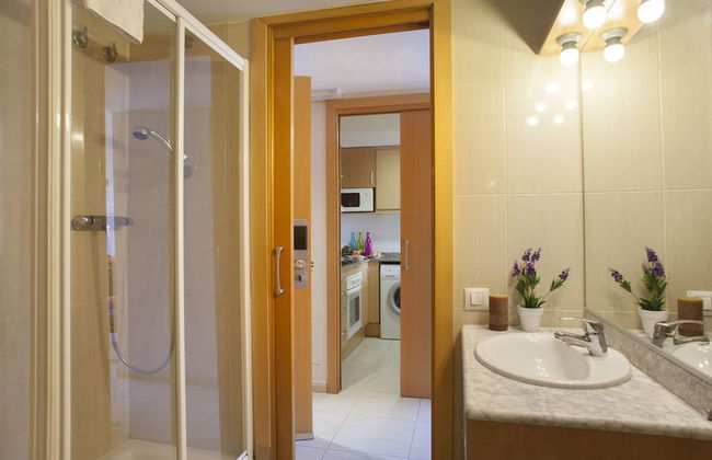 Velor Apartments - Photo 29