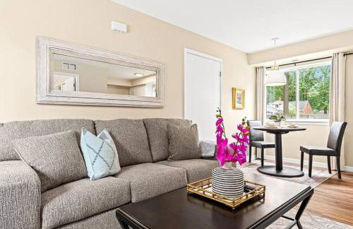 1st Floor 1BR Flat, King Bed, End Unit - Foto 24