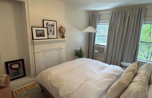 NEW! Historic Townhouse-14 min to WTC - Foto 18