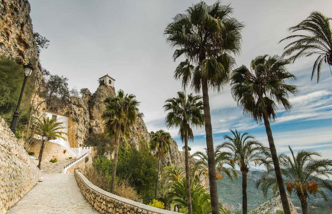 Excursión a Guadalest, Altea y Fuentes del Algar - Foto 1