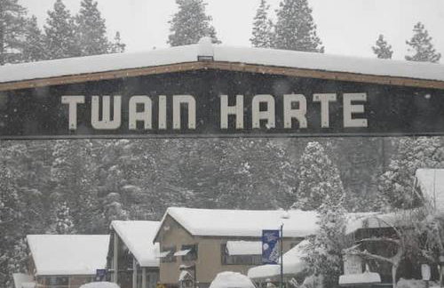 Peaceful Mountain Cabin with Private Lake and Game Room Near Long Barn, California - Foto 27