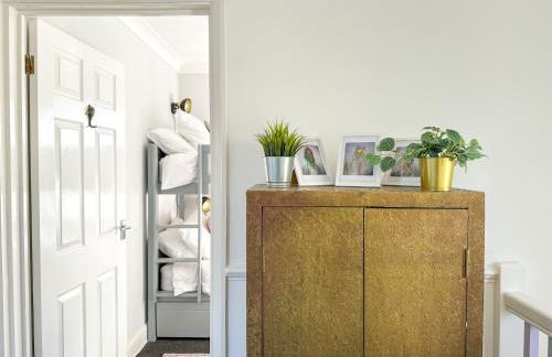 Modern Family Home near Reculver - Sleeps 8 - Pets Friendly! - Photo 11