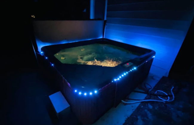 Uhost AI 4BR Retreat Hot Tub Firepit - Foto 40