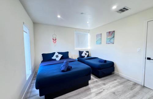 Cozy Chamber 3 BR Hollywood Townhouse - Photo 18