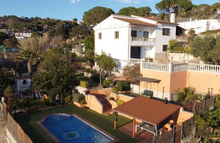 VILLA ARBUCIES with private pool - Foto 3