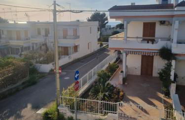 Villetta indipendente in villaggio a 2 passi dal mare - Foto 2