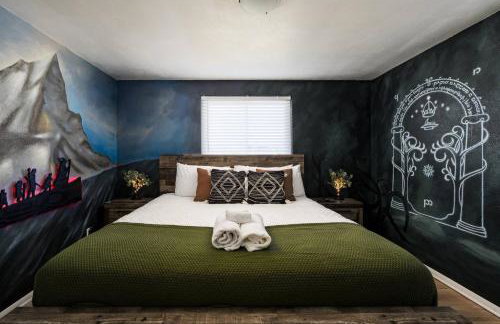 Movie Theater + Hot Tub | Game Yard | Sleeps 10! - Foto 22