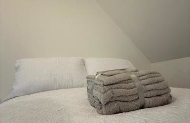 Home away Tamworth Staffordshire 4 Bedroom 3 Bathroom - Semi Detached House - Foto 11