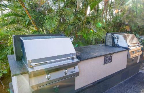 ❤PiH❤ OCEAN POINT Walk to Beach Club Steps From Ocean Bikes - Foto 49