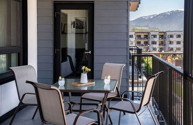 The Monashee House by Revelstoke - Photo 29