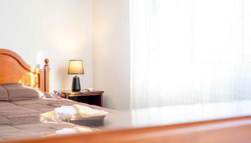 Cedars Tree House - Photo 2, towels