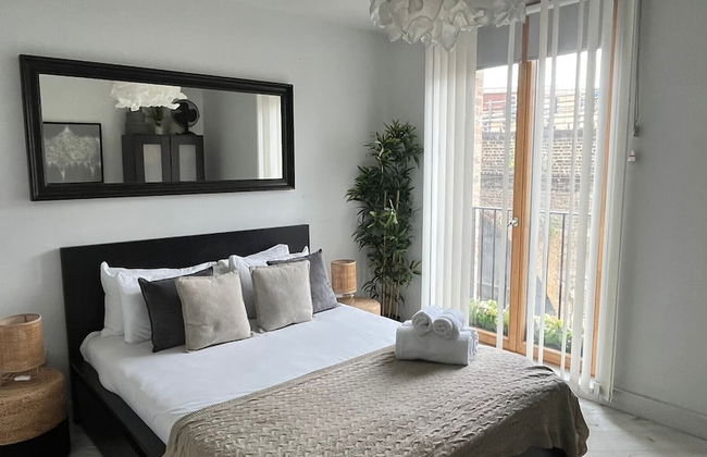 Notting Hill 2-bed Apt With Balcony, 1 min to Tube - Photo 7