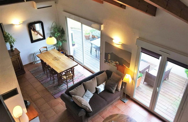 Apartment With sea View and Pool - Photo 9