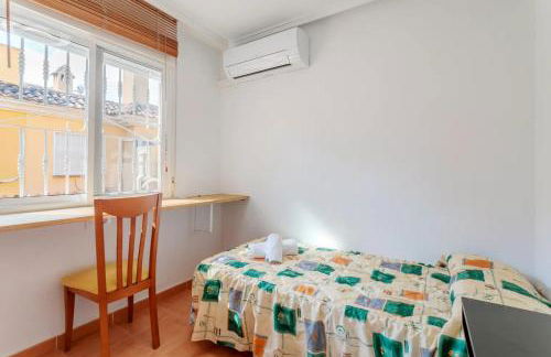 Pretty Bungalow With Private Garden - Foto 13