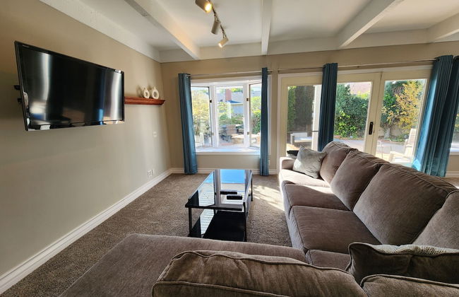 Near the beach and central located - Foto 8