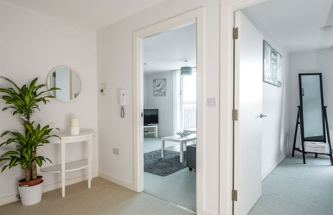 Central View Apartment - Photo 7