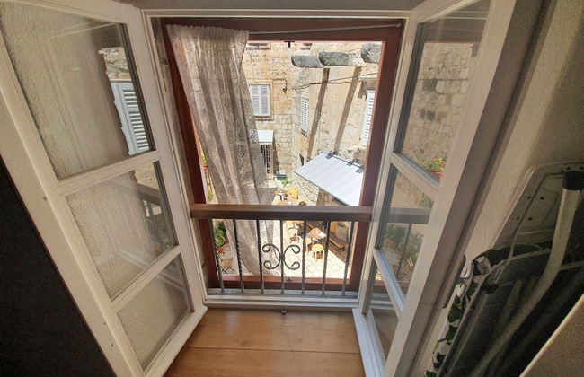 Old Town Hvar Apartment - Photo 6