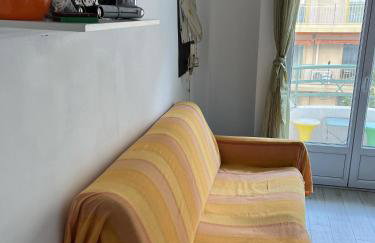 Grand F2 60mq centre Antibes, proche plages, commerces, 2 balcons, parking, train, bus, deco vintage, pet friendly - Foto 21