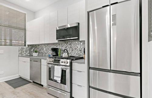 Relaxing 3BR Apt with King Beds & Washer - Lawndale 1 & 2 rep - Foto 10