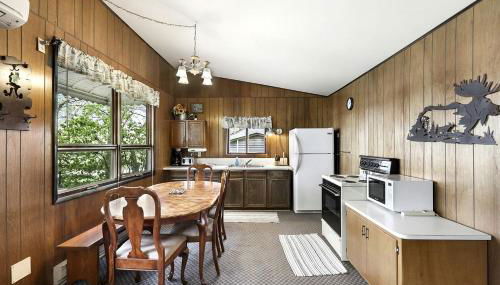 Charming Pet Friendly Cabin for 8 in Fergus Falls, Minnesota - Foto 4