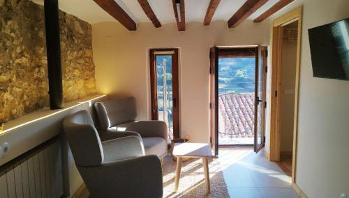 LA DULA, Casa Boutique en el casco antiguo y junto a la montaña - Foto 1