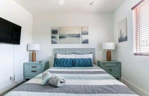 Pool & Hot Tub! Centrally Located, Less Than 3 Miles to The Strip! - Foto 12