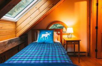 Green Mountain base camp for year-round adventure! - Photo 12