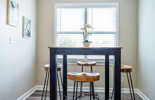 NEW Fully stocked luxury home close to I65 and I72 - Foto 15