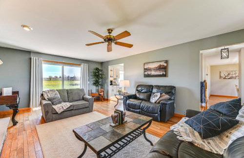 Geneva Family Home with Patio Near Seneca Lake! - Foto 6