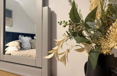 The Drapers - by Caithness Luxury Apartments NC500 - 4 Bedroom Luxury Central NC500 Apartment-Sleeps 8- Sleeps Work teams upto 4 & holiday makers upto 8 - BUDGET FRIENDLY FOR LONG STAY TRADES - CONTACT US - - Foto 34