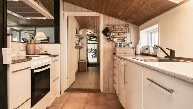 6 Person Holiday Home in Blavand - Foto 5, Cocina privada