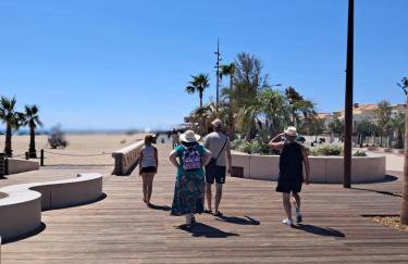 Appartement refait à neuf, climatisé, en rez-de-jardin, à 30 secondes de la plage - Foto 11