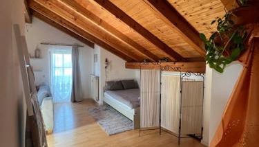 Gemütliche Dachgeschosswohnung mit Balkon - Foto 4