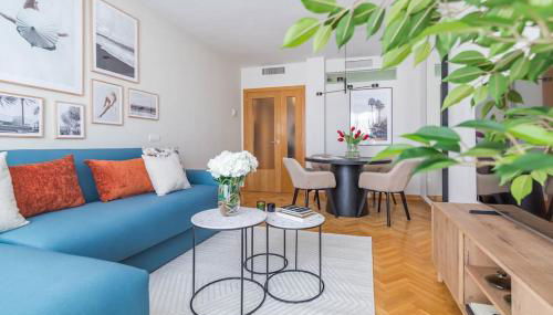 Apartamento con parking y piscina - Foto 3