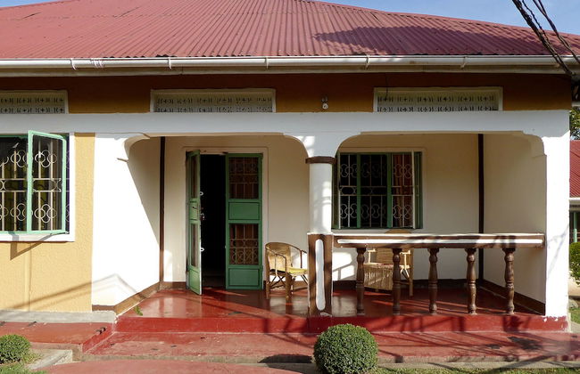 Green Village Apartments - Photo 1