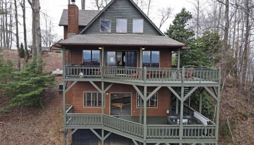 Over The Moon | Blairsville GA - Foto 3