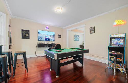 Low Country Gem with Heated Pool Games and Hot Tub - Photo 26