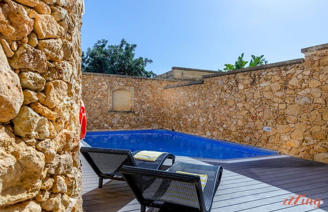 A Stunning Pet Friendly Villa With a Pool Gozo - Foto 19