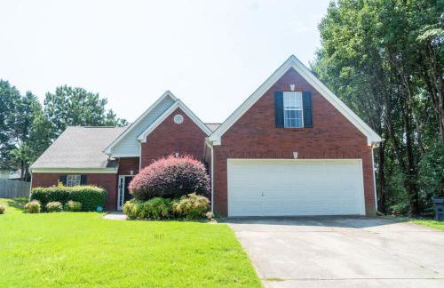Spacious Vaulted 4BR Family Home Near Mall of GA Sleeps 12 - Foto 20
