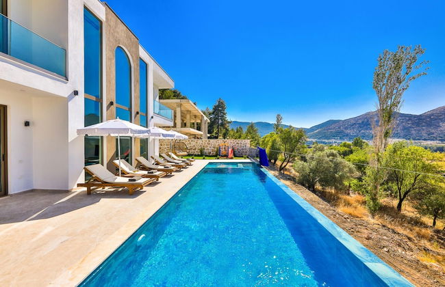 Villa Taha in Kas With 3 Bedrooms and 3 Bathrooms - Foto 42