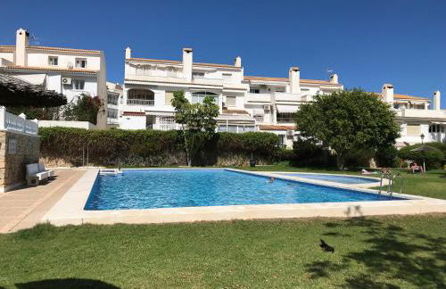Bungalow Altea junto al casco antiguo, piscina y barbacoa - Photo 32