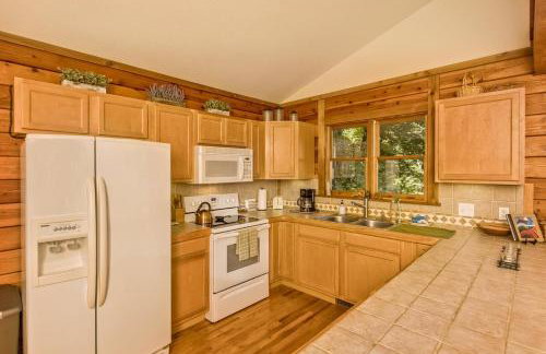 Top of the Line Asheville Mountain Cabin - Foto 17