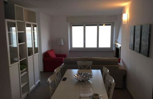 BMP APARTMENT GIOIOSA 1 terrazza vista Lago - Foto 27