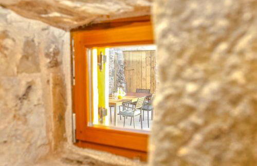 Heritage House Vrime - stone house with heated pool - Photo 39