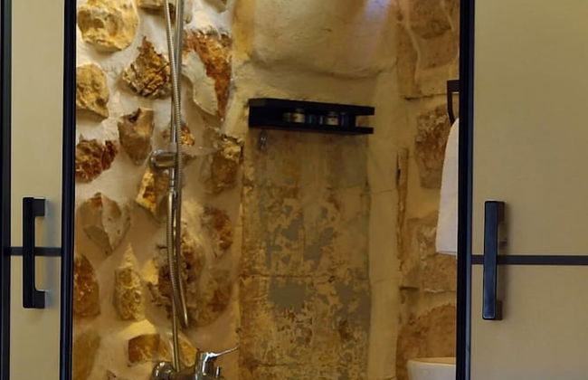 Narvella House - Photo 16