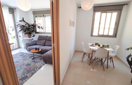 Manuela Nogales Apartments! - Photo 14